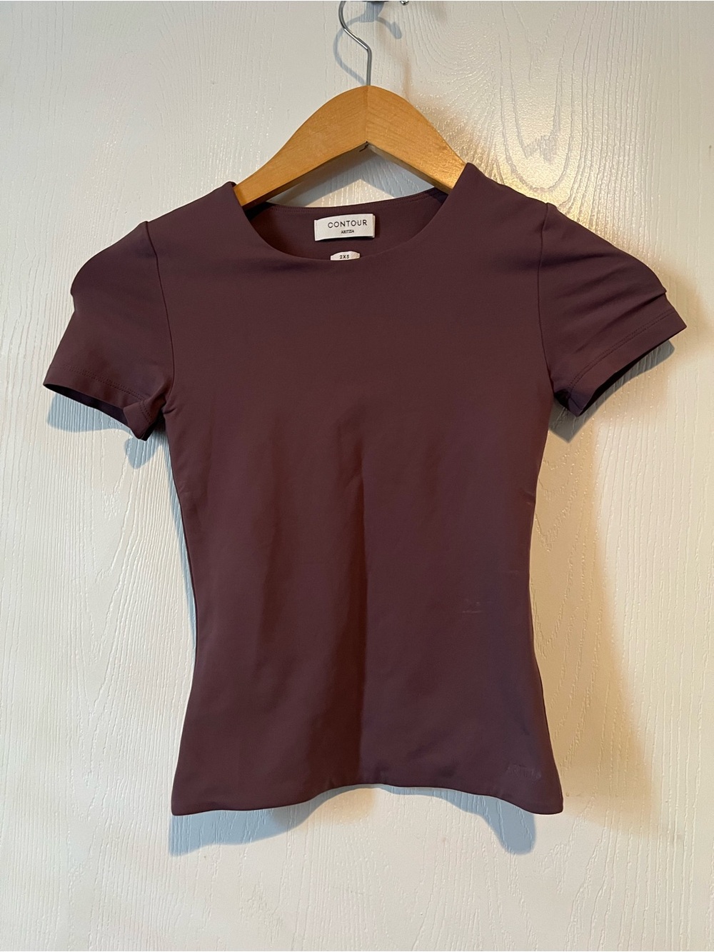 Aritzia Contour Shirt Burgundy Mauve Short Sleeve Round Neck Sz XXS